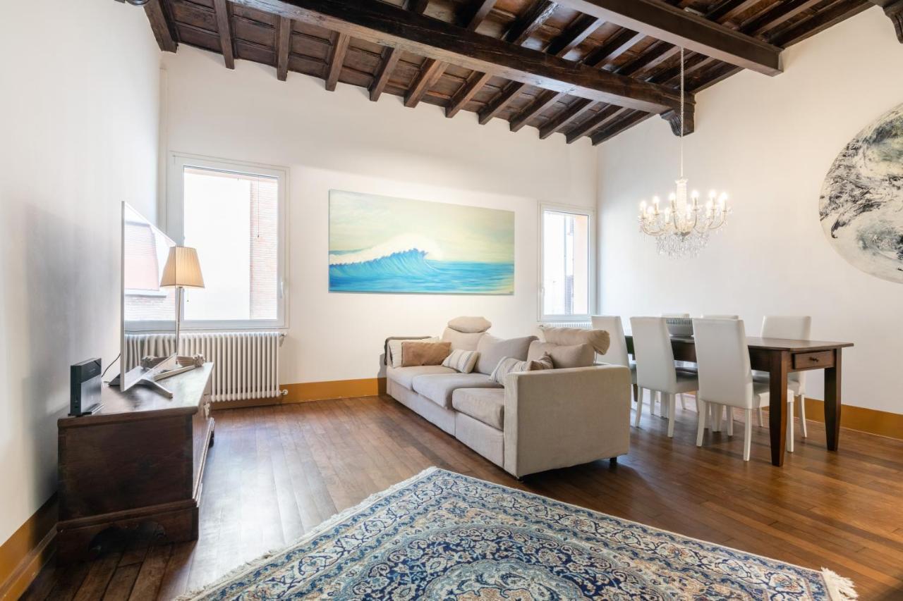 Exclusive Elegant Apartment In Pieno Centro! X4 Rimini Bagian luar foto
